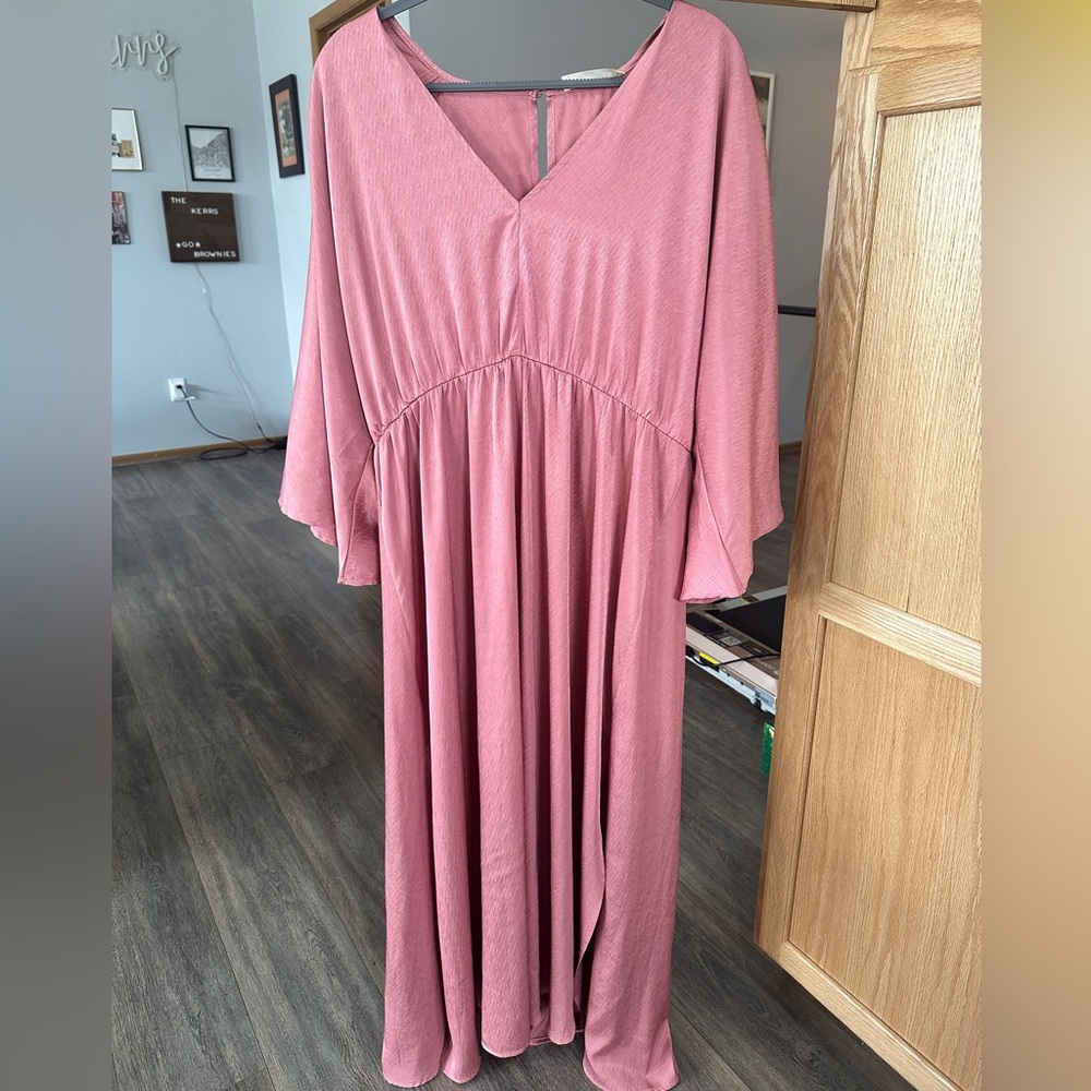 ARULA dusty rose Maxi Dress